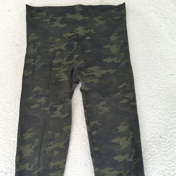 Spanx Look at Me Now Seamless Leggings Green‎ Camo FL3515 Women's Size XL - Picture 3 of 8